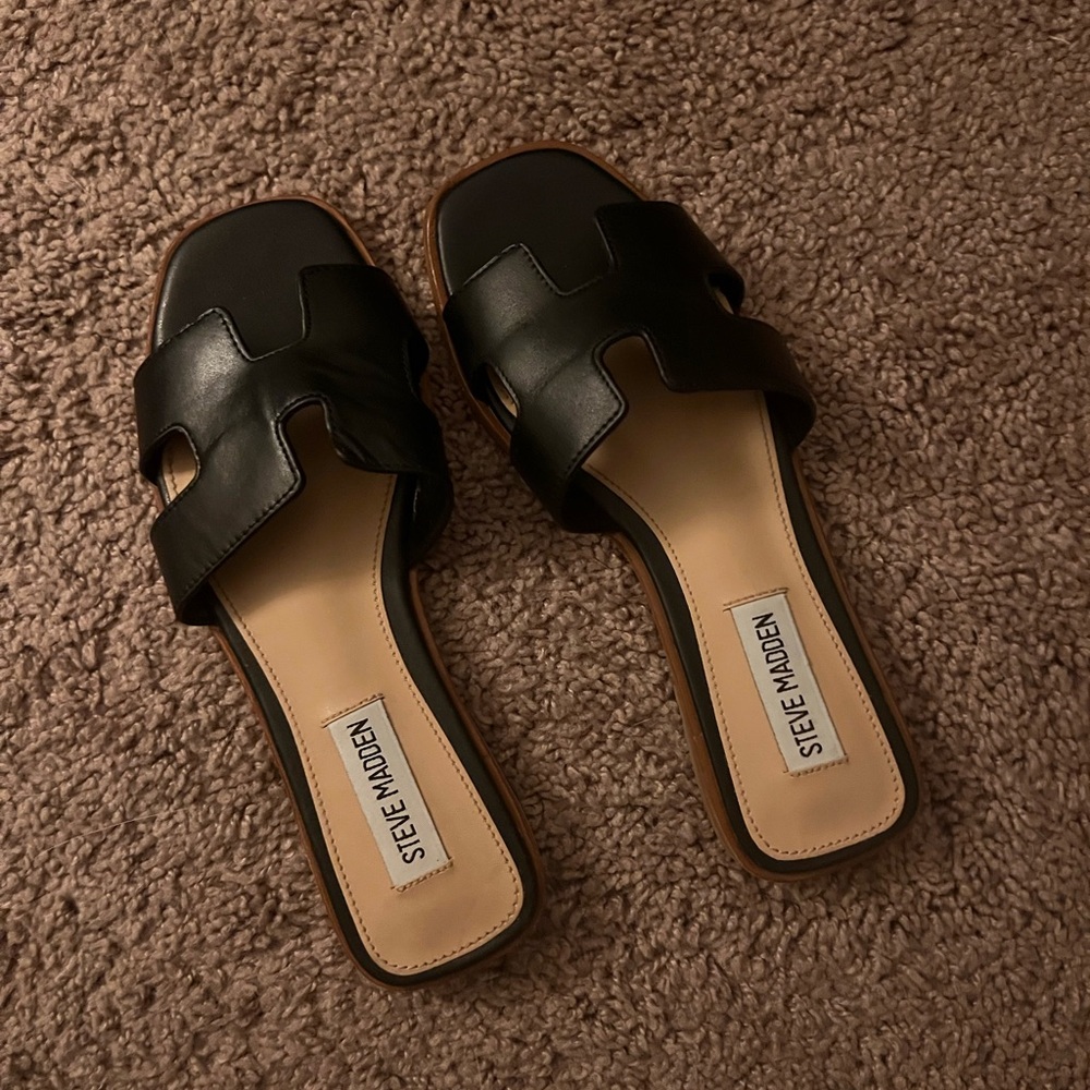 Steve Madden Slides
